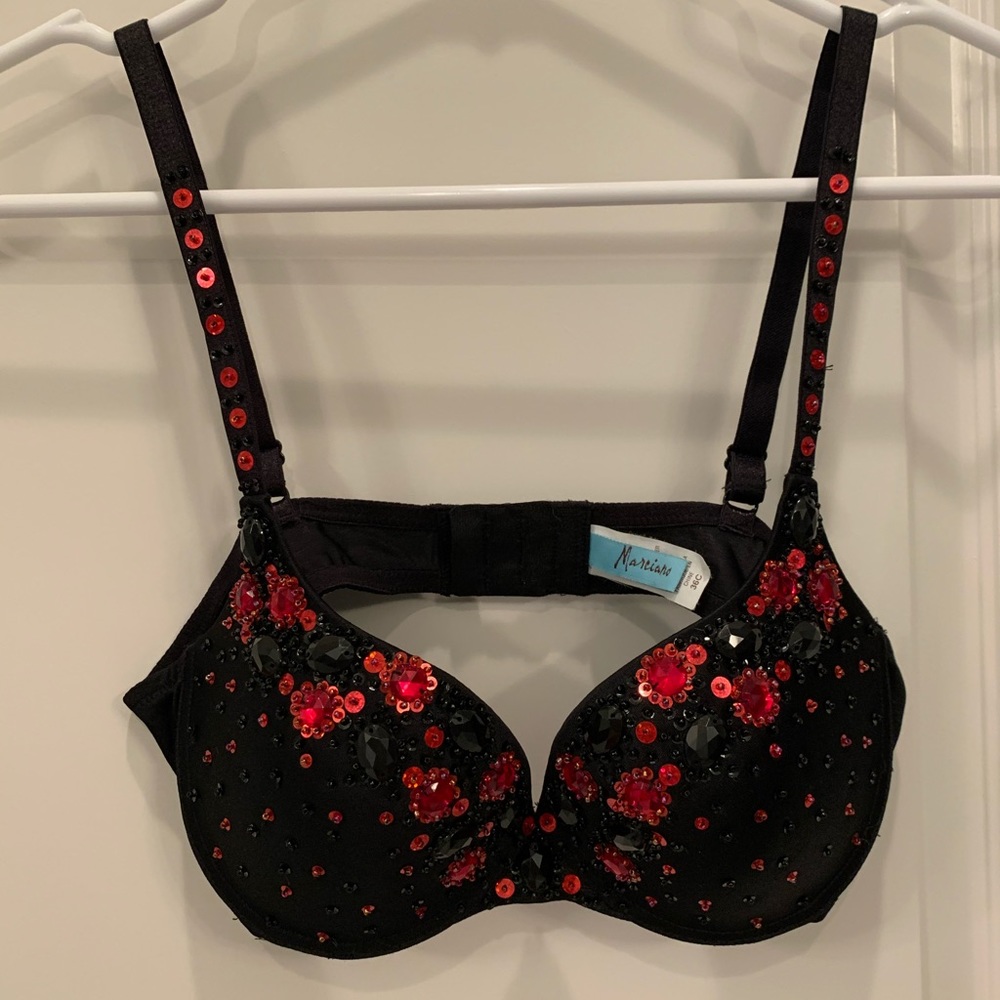 Marciano woman’s jeweled bra size 36C